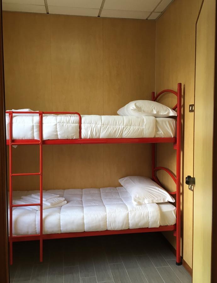 Hotel Socrate Lavena Ponte Tresa Eksteriør billede